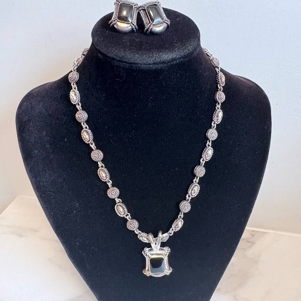 VTG Avon Textured Chain Necklace Set Black Pendant Removable Silver 2003 NIB 129